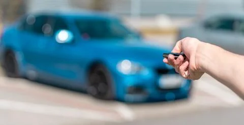 The opening of a car by remote control Stock-Fotos