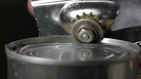 Opening metal can Stock-Footage 20482399