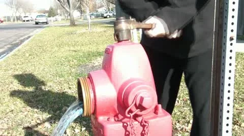 Opening Red Fire Hydrant Vidéo 12600039