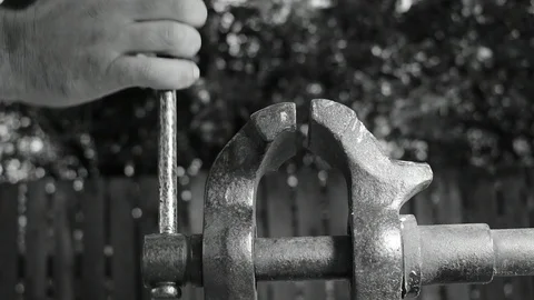 Opens bench vise Video stock 116545254