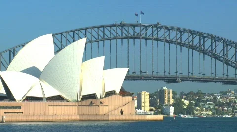 Opera House &amp; Bridge 스톡 동영상 704321