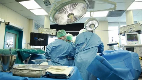 Operating room hospital Stockbeeldmateriaal 82878023