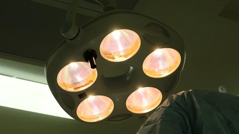 Operating room lamp Vidéo 122903861