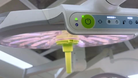 Operating Room Lights Illuminating a Modern Surgical Environment. 動画素材 347015501