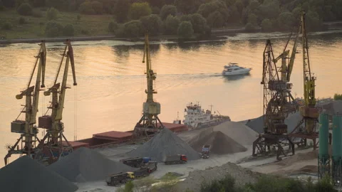 Operation of the river cargo port Video stock 206643766