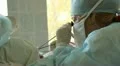 Operation. Surgical table. implantation Vidéos HD
