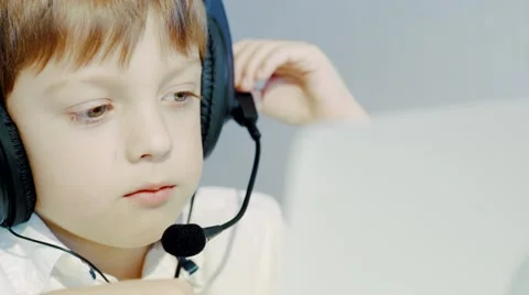 Operator call center Stock-Footage 61323237