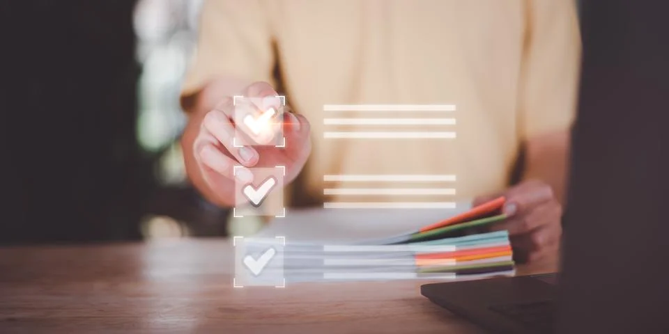 Operator makes mark on the survey topic ,Auditing and evaluating the qualit.. Stock Photos