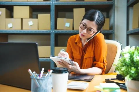 Operator is recording the customer's problem 스톡 사진