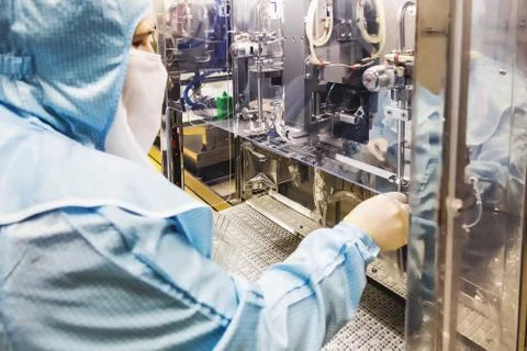 Operator work on infusion pharmaceutical industry Stock Photos