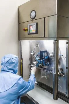 Operator work on infusion pharmaceutical industry Stock Photos