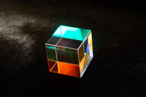 Optical glass cube Light dispersion spectrum Physics optics ray refractions Stock Illustration