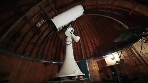 Optical telescope in the observatory tower Stock-Footage 253628002