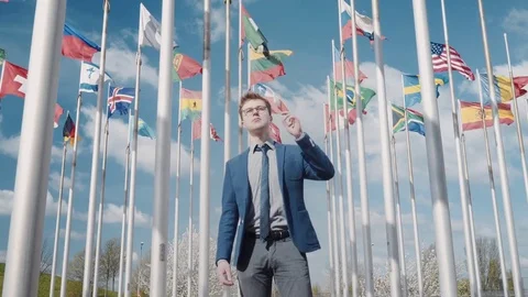 An optimistic clip of the unity of all countries and nations and a bright future Vídeos de archivo 82332227