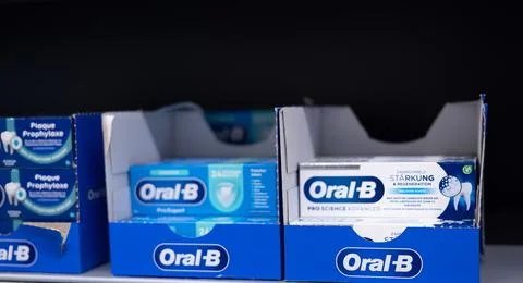 Oral-B Toothpaste Products on Display - FRANKFURT, GERMANY - MARCH 21, 2025 Stock Photos