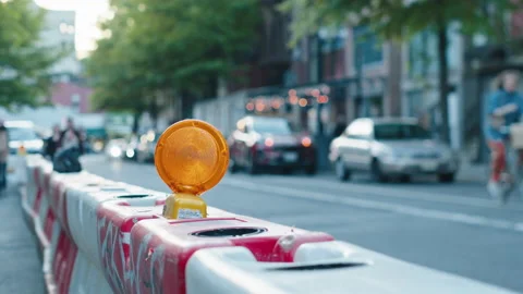 Orange Barricade Warning Light, Off - Closeup, New York City Vidéo 154138969