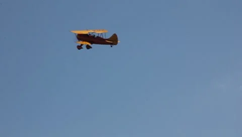 Orange Bi Plane 動画素材 8972606