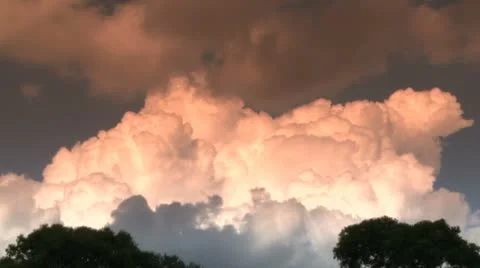 Orange Clouds Time Lapse/ Nuclear Explosion Wide Shot 動画素材 10605006
