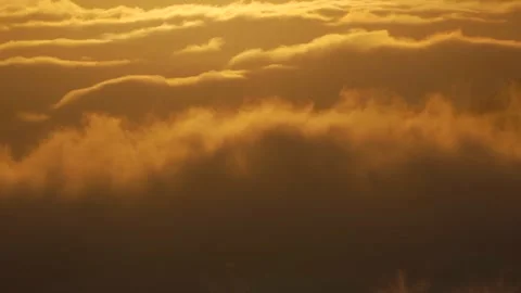 Orange dawn cloud elevated timelapse background Vidéo 170311945