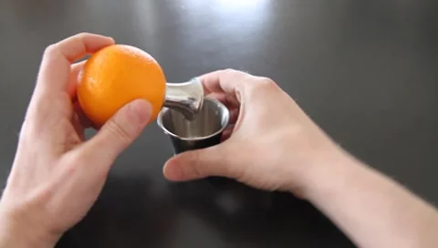 An orange drink Vídeos de archivo 8524247