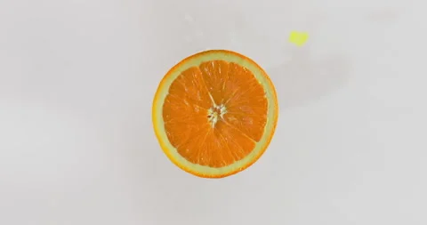 Orange Fresh Fruit falling into water 스톡 동영상 235388350