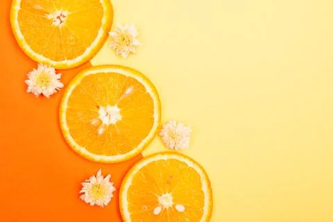Orange fruit pattern composition. Summer healthy food background. Stockfoto's