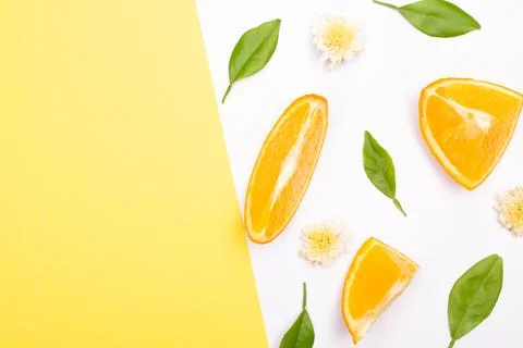 Orange fruit pattern composition. Summer healthy food background. Stockfoto's