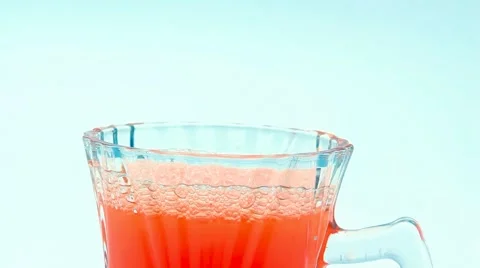 Orange juice flow Vídeos de archivo 54185386