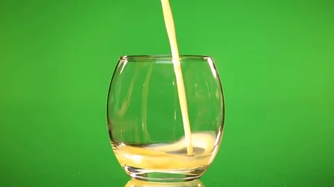 Orange juice pour Stock Footage 103604322
