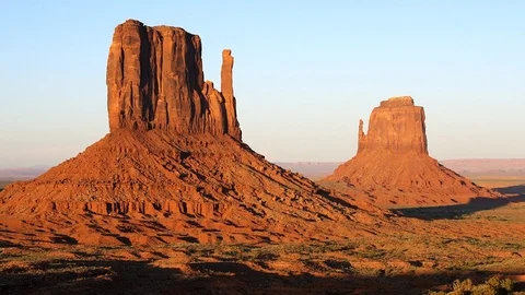 Orange mesa butte formations closeup timelapse in Monument Valley sunset Stock Footage 120606393