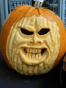 Orange pumpkin with a sinister expression. Foto stock