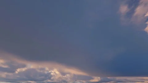 Orange red sky clouds at dusk sunset time lapse seamless loop Stockbeeldmateriaal 81160533