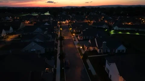 Orange sky during golden sunset in american neighborhood. Lighting Lantern Video stock 278520561