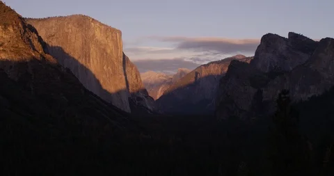 Orange sunset over El Capitanm Yosemite National Park, Califorina, Shot with Red 库存影片 103450085