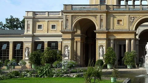 Orangery Palace in Potsdam. Video stock 101884030