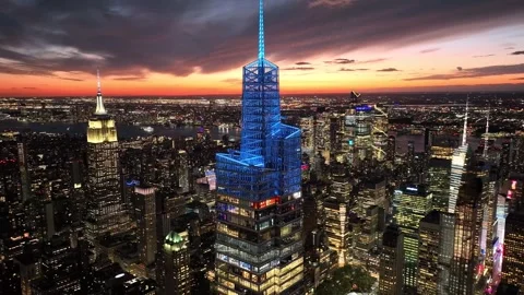 Orbit on One Vanderbilt Above the Midtown sunset Skyline Stock Footage 345291034