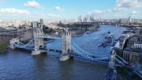 Orbita Tower Bridge River Thames Blue Sky 06 Stock Footage 346099066
