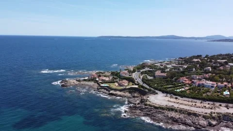 Orbital Drone Shot Of Pointe Des Issambres, French Riviera 库存影片 336886884