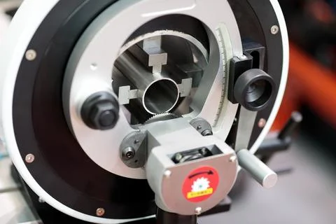 Orbital pipe cold cutting machine close up Stock-Fotos