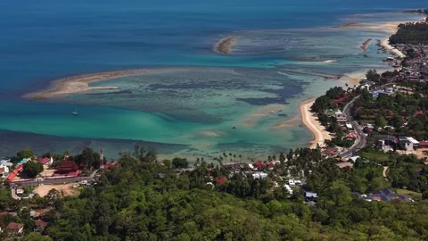 Orbiting Aerial View of Tropical Lagoon and Coastline in Koh Samui Видео 336010600