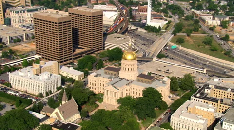 Orbiting Georgia State Capitol in Atlanta. Shot in 2007. Stock Footage 59334417
