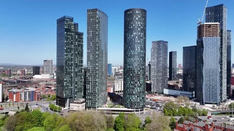 Orbiting New Jackson in Manchester Video stock 335633992