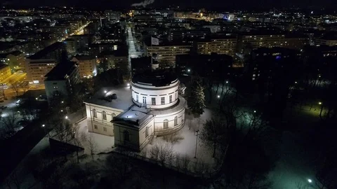 Orbiting night flight, old observatory, Turku Finland 4K Vidéo 85737999