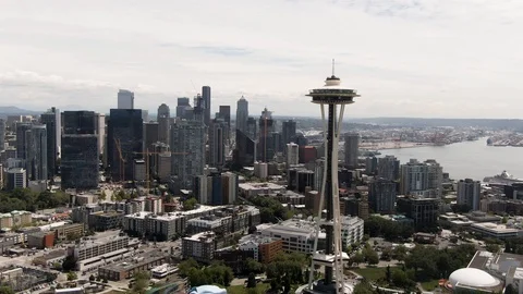 Orbiting shot of the Space Needle in downtown Seattle Washington Video stock 112227283