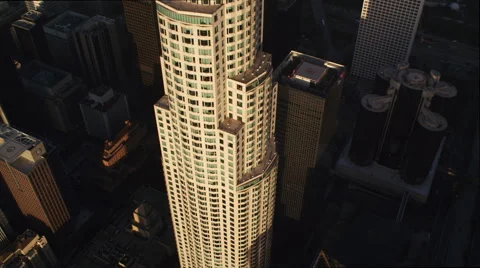 Orbiting US Bank Building in Los Angeles. Shot in 2010. Stock Footage 59111653