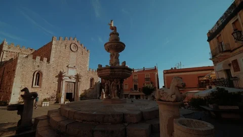 Orbiting view of the Cathedral of Taormina in SIcily Stock Footage 122938094