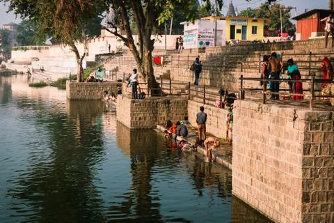 Orchha, ablution by the river Stock Photos