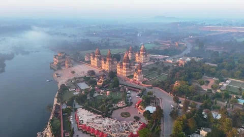 Orchha-royal-cenotaphs-chhatris-forward-drone-betwa-river-madhya-pradesh-ind Stock Footage 345200897