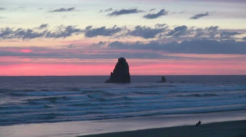 Oregon Cannon Beach sunset Stock Footage 26355603