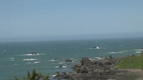 Oregon Coast from Bluff with Wind 스톡 동영상 11237724